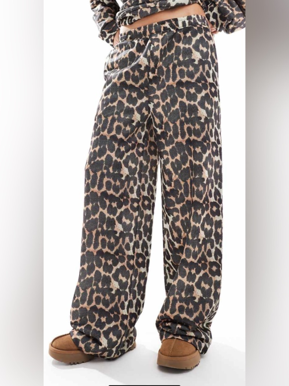 ASOS Design - soft wide leg elastic pants with pockets. Leopard Print.